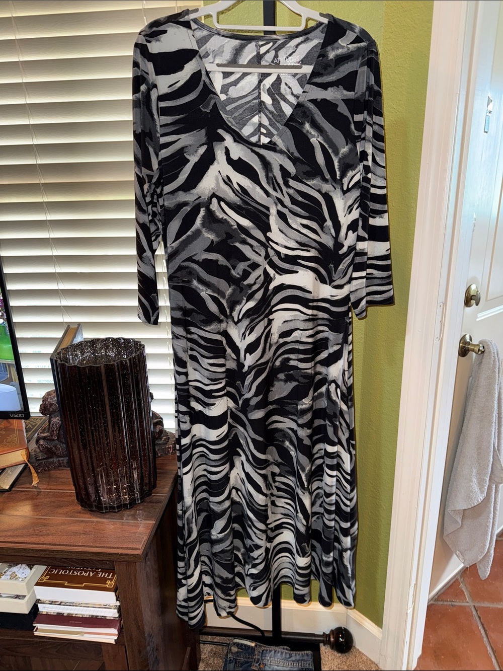 Attitudes by Renee Black & White Zebra Print V-Neck Dress